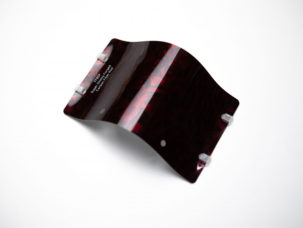 Виниловая плёнка Super Glossy Forged Carbon Fiber Red (кованый красный карбон), FFB0P, 1,52×17,5 м