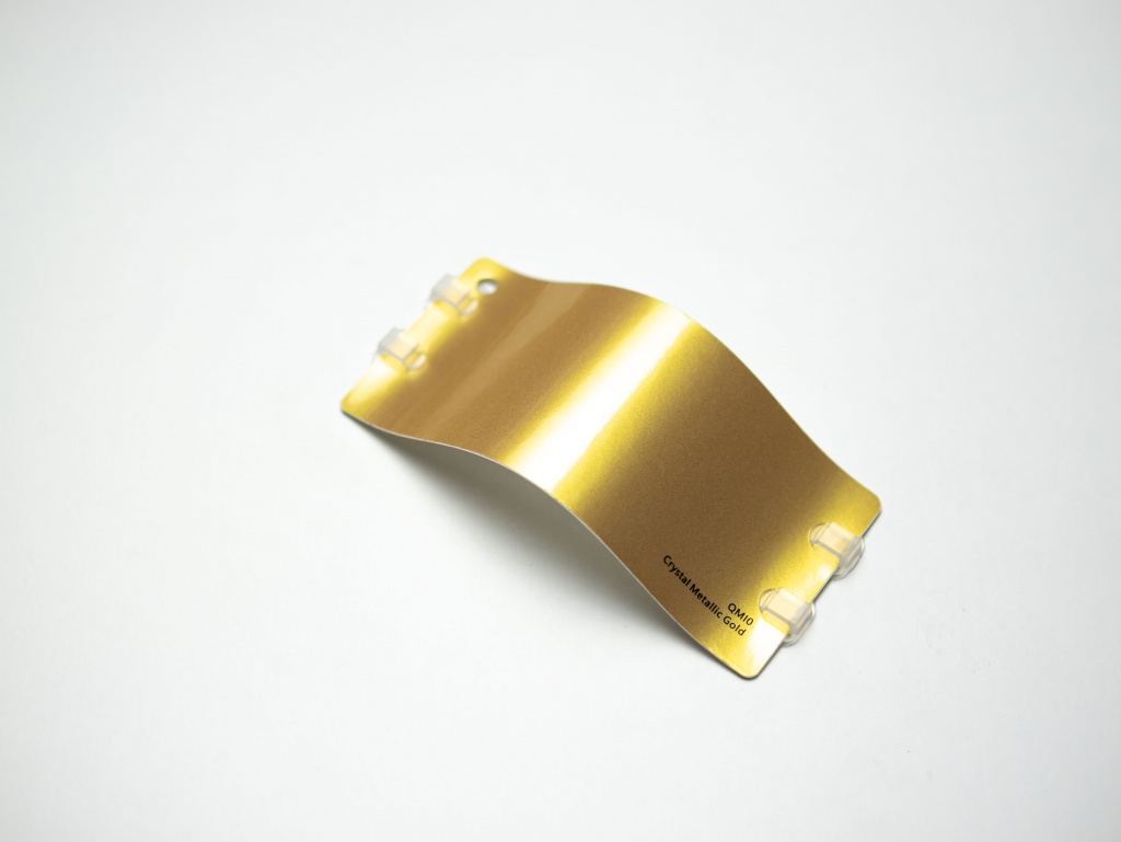 Виниловая плёнка Crystal Metallic Sunrise Gold (кристальный металлик золотой), QMI0, 1,52×17,5 м