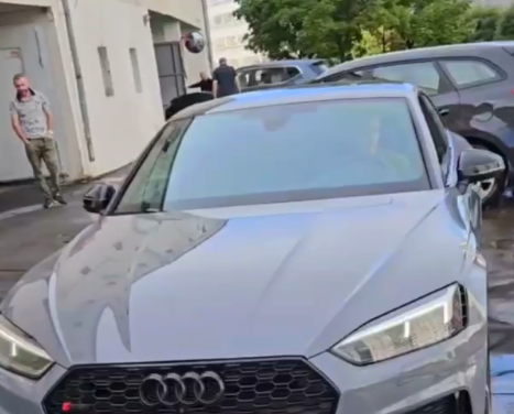 Оклейка Audi цветным антигравийным полиуретаном Sunmax 16 Nardo Gray Gloss PPF