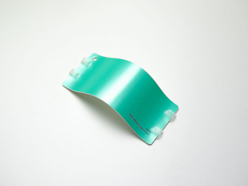 Виниловая плёнка Pearl Metallic Lake Green (жемчужный озерно-зеленый), MPE9, 1,52×17,5 м