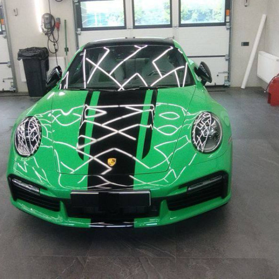 Цветная полиуретановая пленка Sunmax Porshe Green PPF