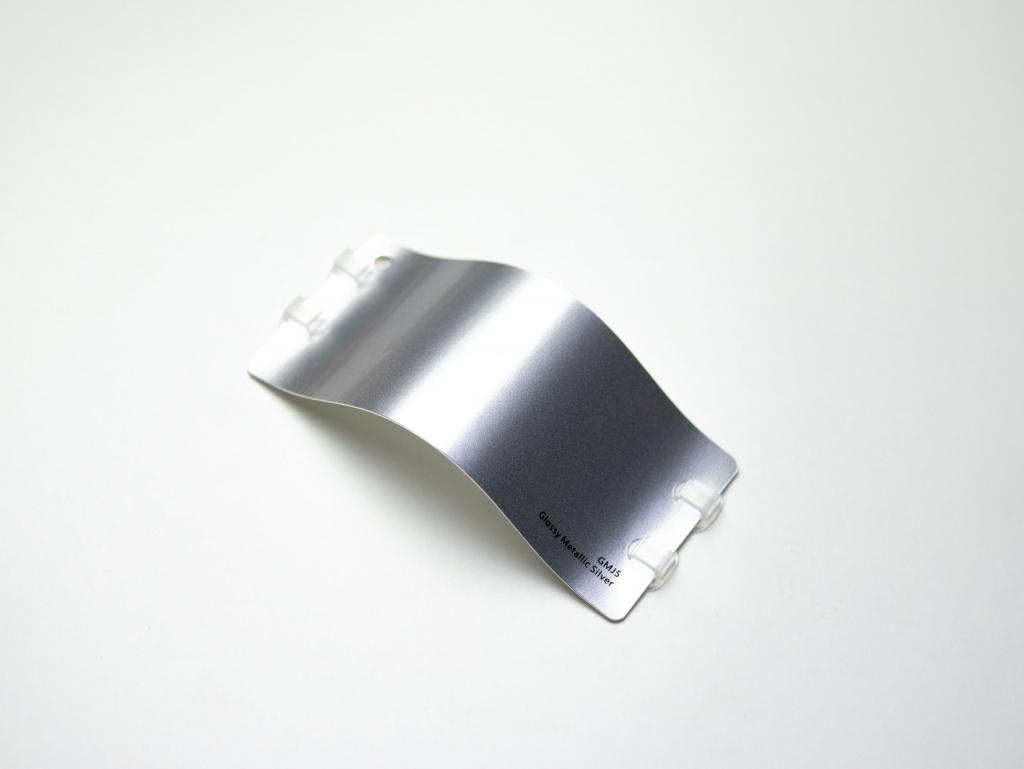 Виниловая плёнка Glossy Metallic Silver (серебряный), глянцевая, GMJ5, 1,52×17,5 м