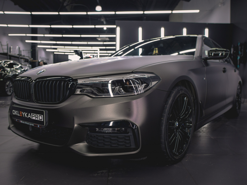 Виниловая плёнка Matte Metallic Dark Brown (темно-коричневый), MEI9, 1,52×17,5 м