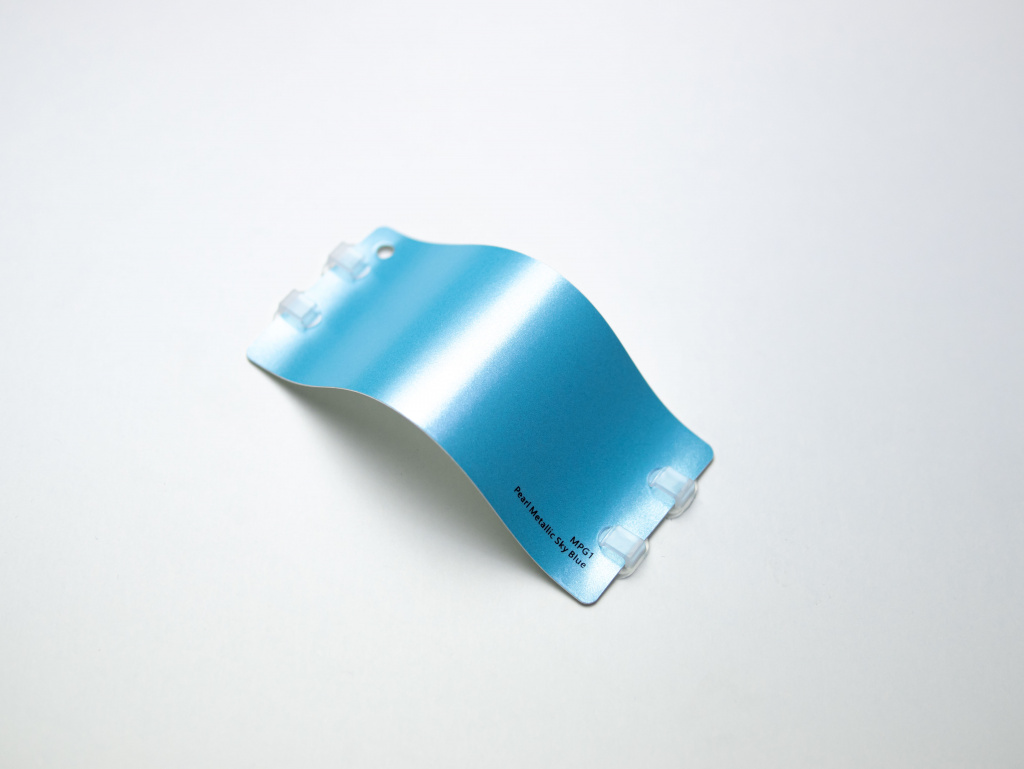 Виниловая плёнка Pearl Metallic Sky Blue (жемчужный небесно-голубой), MPG1, 1,52×17,5 м
