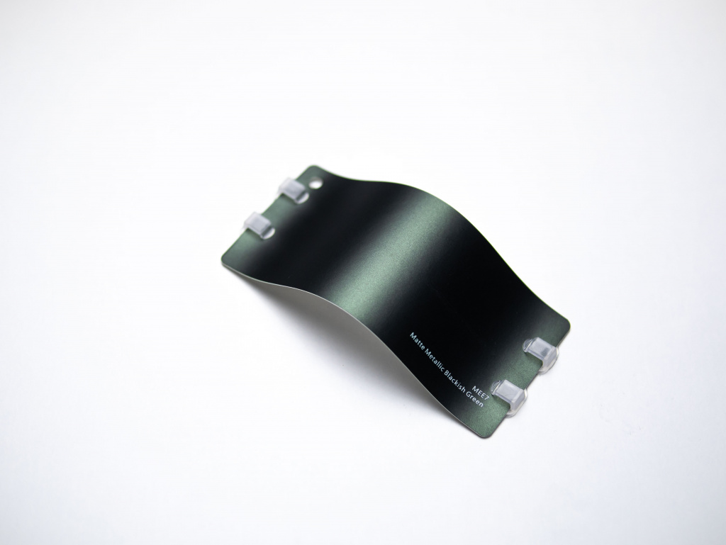 Виниловая плёнка Matte Metallic Blackish Green (черно-зеленый), MEE7, 1,52×17,5 м