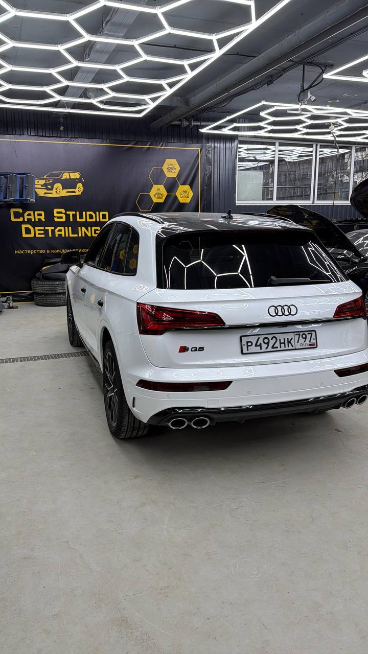 Оклейка Audi полиуретаном Sunmax 138 Pearl White PPF