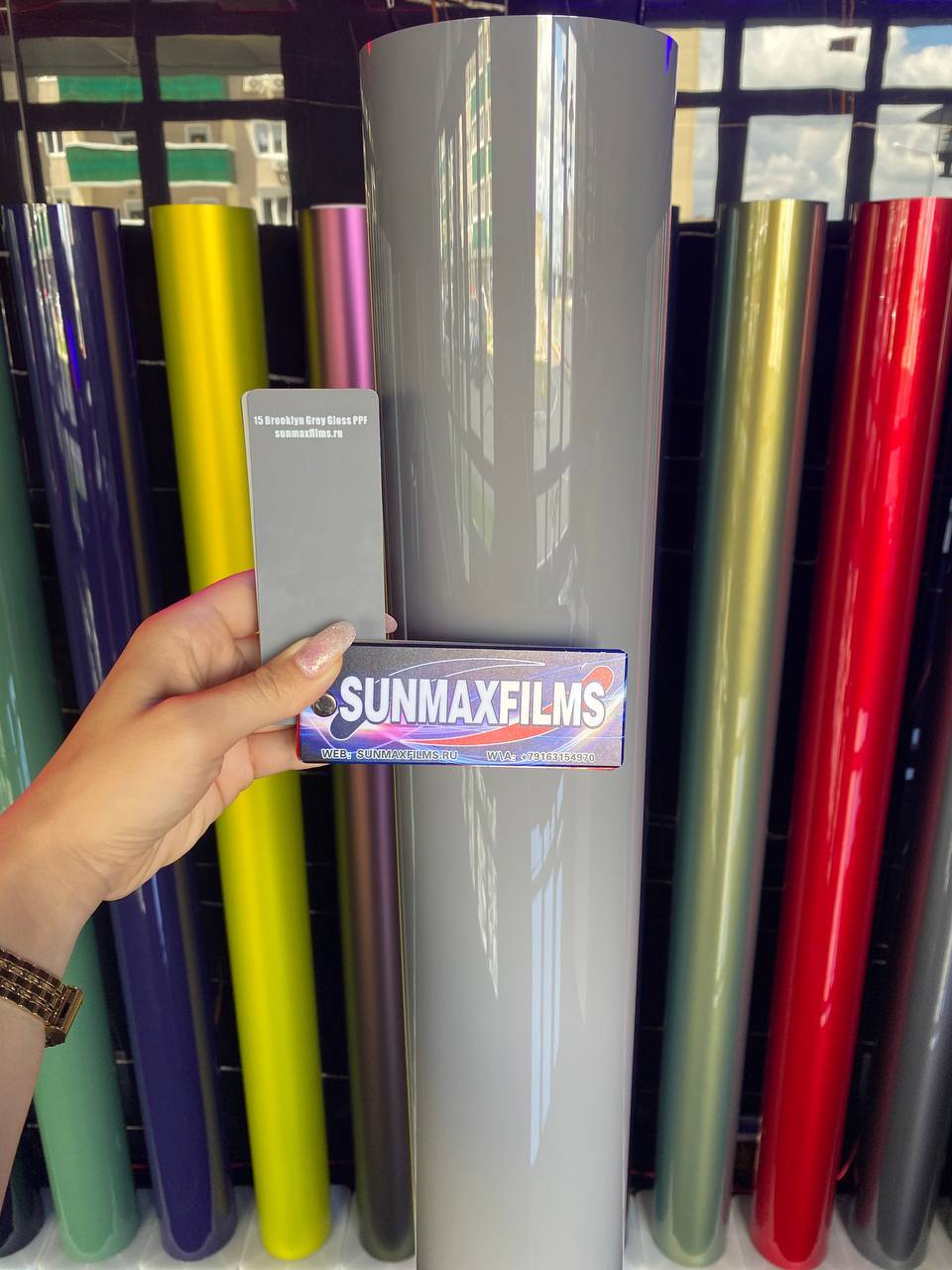 Цветная полиуретановая пленка Sunmax Brooklyn Grey Gloss PPF