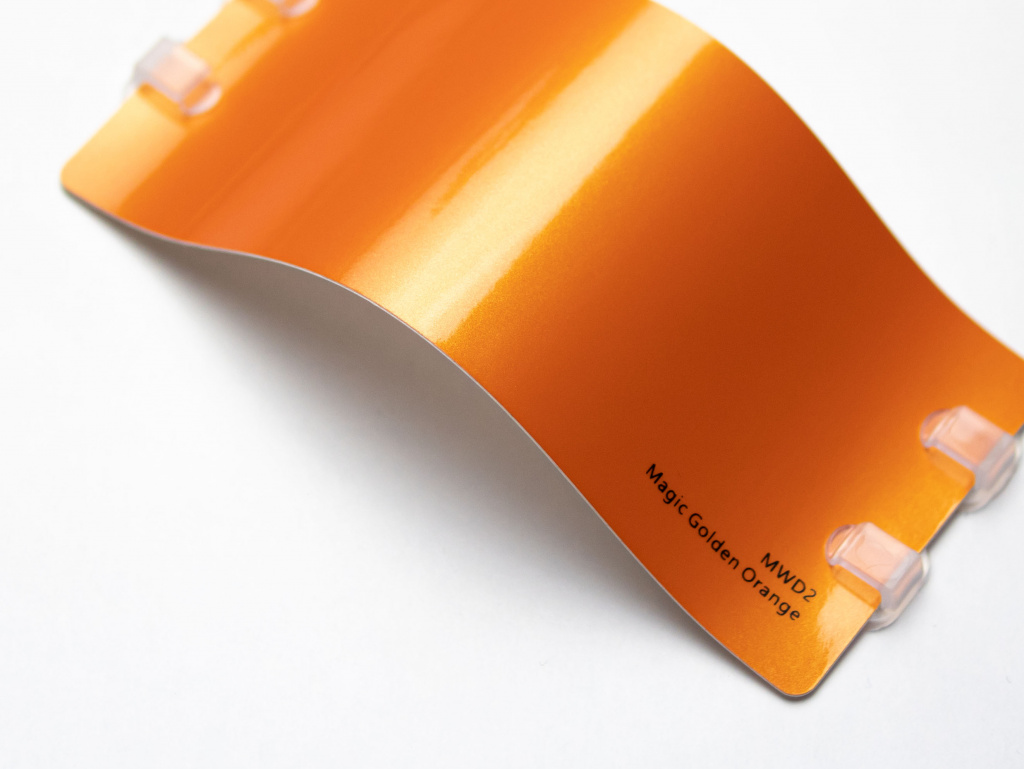Виниловая плёнка Magic Golden Orange (золотистый оранжевый), MWD2, 1,52×17,5 м